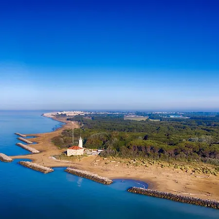 Διαμέρισμα Cozy By The