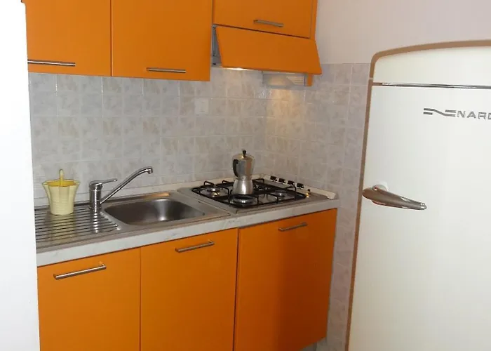 Апартаменти Cozy By The Бібіоне